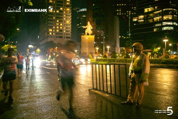 Photo HO CHI MINH CITY NIGHT RUN EXIMBANK 2026 - fa96eb8fd30690aedf679ff2c0a1f2af.jpg