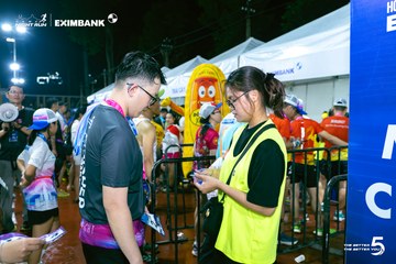 Photo HO CHI MINH CITY NIGHT RUN EXIMBANK 2026 - fc7b47f46c70a3a2b9955ddc95729f2a.jpg