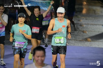 Photo HO CHI MINH CITY NIGHT RUN EXIMBANK 2026 - fd3462eb3b95df4bc040fd2d9458a366.jpg