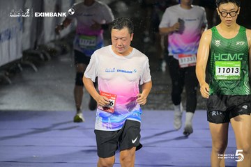 Photo HO CHI MINH CITY NIGHT RUN EXIMBANK 2026 - fd8d8ae96da77fd960c709c55b0e776b.jpg