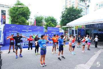 Photo HO CHI MINH CITY NIGHT RUN EXIMBANK 2026 - fe7cf74035751cebed650ccf9c225ce8.jpg