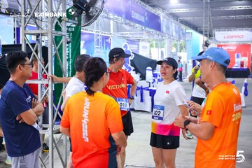 Photo HO CHI MINH CITY NIGHT RUN EXIMBANK 2026 - fec34e5b6bbd2fcb2da66a1d321bd064.jpg