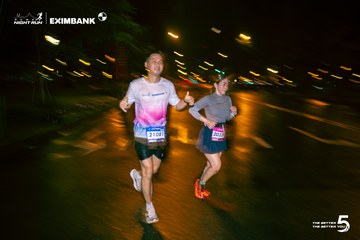 Photo HO CHI MINH CITY NIGHT RUN EXIMBANK 2026 - fedbe3da41e4b9651b3099217ecb4f5c.jpg