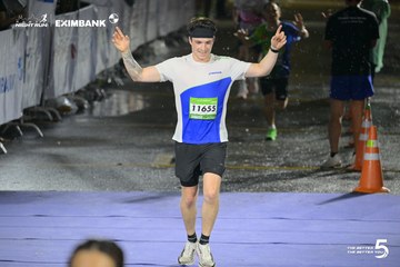 Photo HO CHI MINH CITY NIGHT RUN EXIMBANK 2026 - ff758b37498f07d77af9850c38a3110e.jpg