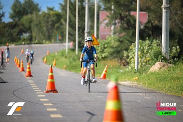 Ảnh sự kiện VIETNAM TRIFACTOR 2026 - b702916633e42df1c864045c4a1ada86.jpg