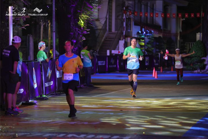 HCMCity Night Run - Ảnh #8382
