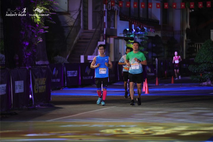 HCMCity Night Run - Ảnh #9581