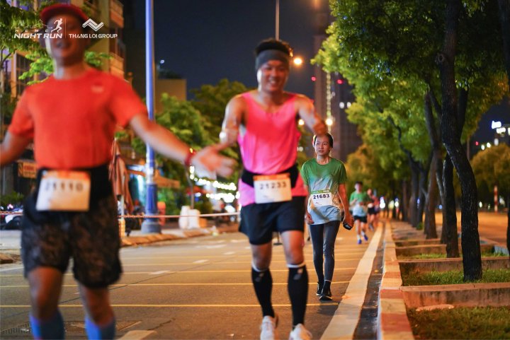 HCMCity Night Run - Ảnh #8342