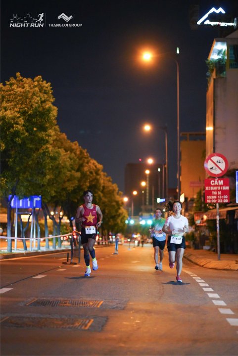 HCMCity Night Run - Ảnh #9239